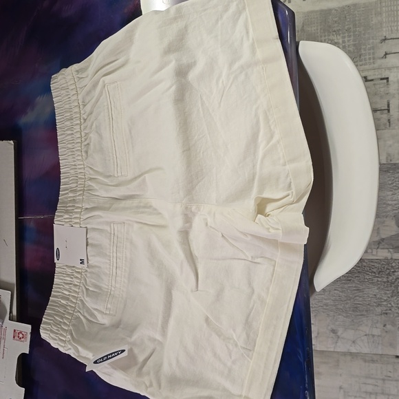 Women's Old Navy Linen Shorts - Picture 2 of 2